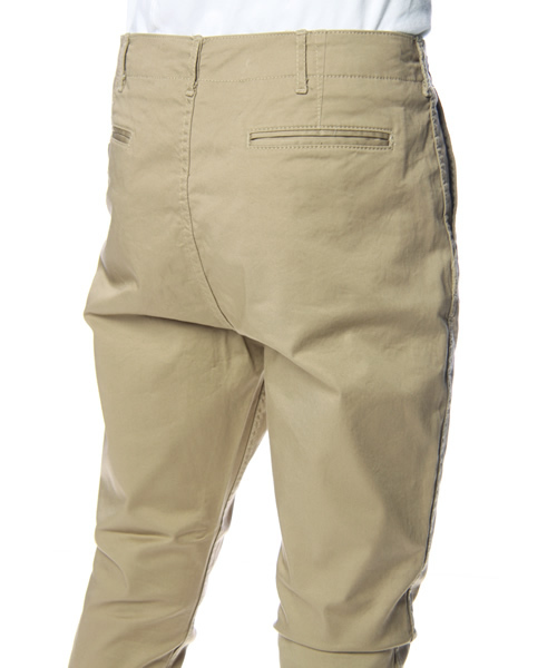 BEAMS(ビームス)の「□BEAMS / サルエルスキニーチノ(チノパンツ・メンズ・ブラック/ベージュ/オリーブ・X-SMALL/SMALL/MEDIUM/LARGE)」の9枚目の写真