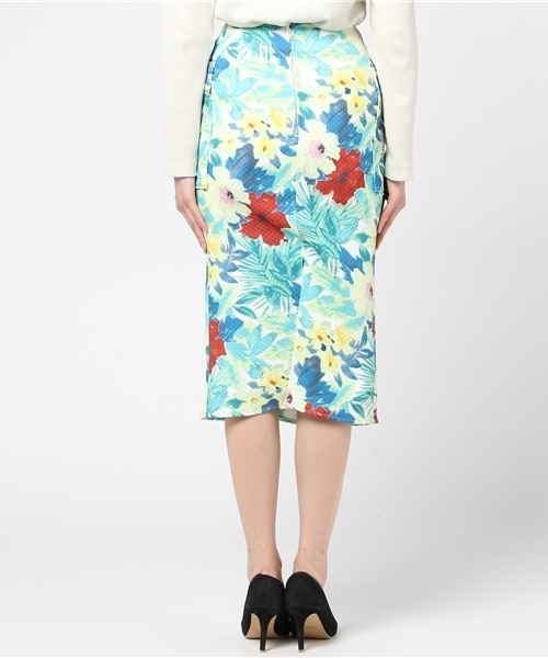 REDYAZEL(レディアゼル)の「ハイビスカスポケットタイトスカート◆(スカート・レディース・ブルー系その他/ホワイト系その他・SMALL/MEDIUM)」の6枚目の写真