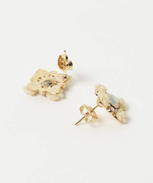 TONE SELECT GOODS(トーンセレクトグッズ)の「【rurururu】クリスタルフラワーピアス(ピアス(両耳用)・レディース・ホワイト/ピンク・FREE)」の3枚目の写真