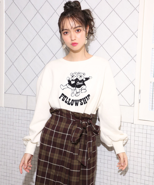 one after another NICE CLAUP(ワンアフターアナザーナイスクラップ)の「ロゴ裏毛トレーナー(スウェット・レディース・ブラック/アイボリー/ブラウン系その他・FREE)」の2枚目の写真