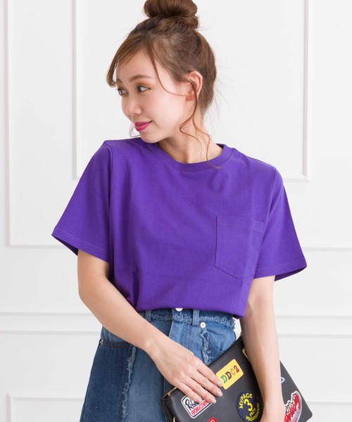 SpRay（スプレイ）の「ポケ付クルーネック　Ｔシャツ（Tシャツ/カットソー・レディース・ホワイト×ブラック/パープル/レッド/グレー/ネイビー/マスタード/ブラック/カーキ/ホワイト/ピンク系その他/キャメル/ライトパープル/ベージュ/イエロー系その他・FREE）」の9枚目の写真