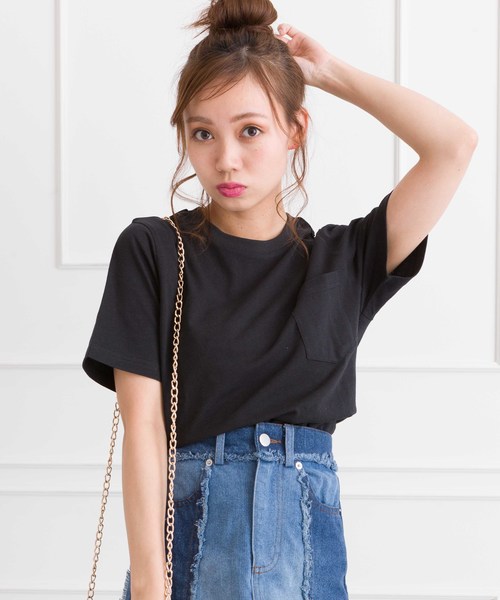 SpRay（スプレイ）の「ポケ付クルーネック　Ｔシャツ（Tシャツ/カットソー・レディース・ホワイト×ブラック/パープル/レッド/グレー/ネイビー/マスタード/ブラック/カーキ/ホワイト/ピンク系その他/キャメル/ライトパープル/ベージュ/イエロー系その他・FREE）」の4枚目の写真