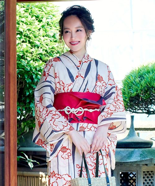 KOBE LETTUCE（コウベレタス）の「選べる華やか全10柄☆平織浴衣＋作り帯2点セット（浴衣・レディース・ホワイト系その他/ブラック系その他/ブルー系その他/パープル系その他/ピンク系その他/ホワイト系その他2/ホワイト系その他3/ホワイト系その他4/ブルー系その他2/ブルー系その他3・FREE）」の22枚目の写真