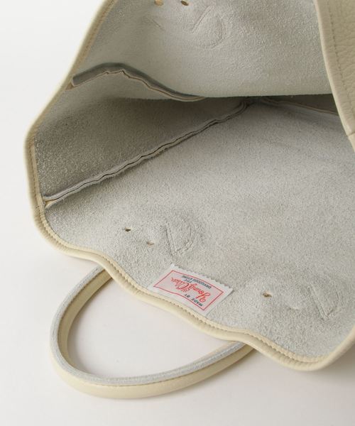 FRAMeWORK（フレームワーク）の「YOUNG＆OLSEN EMBOSSED レザートートM（トートバッグ・レディース・ブラック/アイボリー/ベージュ・FREE）」の6枚目の写真