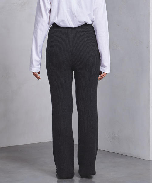 UNITED ARROWS（ユナイテッドアローズ）の「UWSC リブ ニットパンツ ◆（その他パンツ・レディース・ライトグレー/オフホワイト/ダークグレー・36/38）」の15枚目の写真