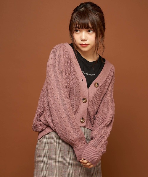 OLIVE des OLIVE(オリーブデオリーブ)の「ゆったりケーブルカーデ(カーディガン/ボレロ・レディース・ミント/キャメル/ピンク系その他・FREE)」の3枚目の写真