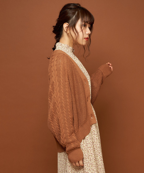 OLIVE des OLIVE(オリーブデオリーブ)の「ゆったりケーブルカーデ(カーディガン/ボレロ・レディース・ミント/キャメル/ピンク系その他・FREE)」の8枚目の写真
