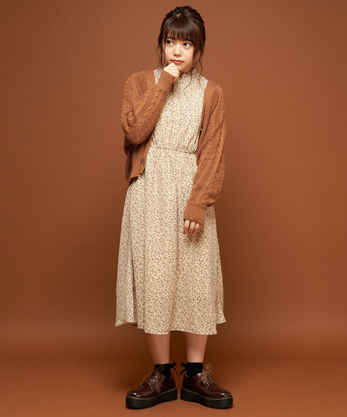 OLIVE des OLIVE(オリーブデオリーブ)の「ゆったりケーブルカーデ(カーディガン/ボレロ・レディース・ミント/キャメル/ピンク系その他・FREE)」の14枚目の写真