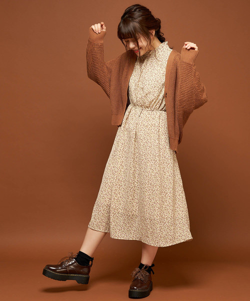 OLIVE des OLIVE(オリーブデオリーブ)の「ゆったりケーブルカーデ(カーディガン/ボレロ・レディース・ミント/キャメル/ピンク系その他・FREE)」の16枚目の写真