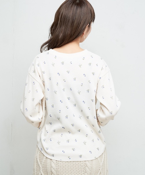 natural couture（ナチュラルクチュール）の「モチーフプリントワッフルプルオーバー（Tシャツ/カットソー・レディース・ベージュ/オフホワイト/サックスブルー/ピンク・FREE）」の20枚目の写真
