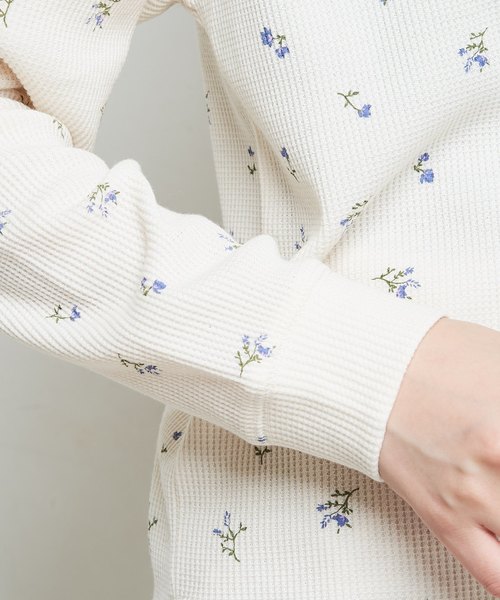 natural couture（ナチュラルクチュール）の「モチーフプリントワッフルプルオーバー（Tシャツ/カットソー・レディース・ベージュ/オフホワイト/サックスブルー/ピンク・FREE）」の10枚目の写真