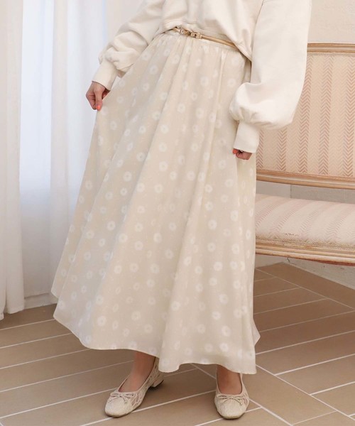 one after another NICE CLAUP（ワンアフターアナザーナイスクラップ）の「ベルト付きフレアスカート（スカート・レディース・アイボリー/ホワイト系その他/ブラック系その他/ピンクベージュ・FREE）」の2枚目の写真