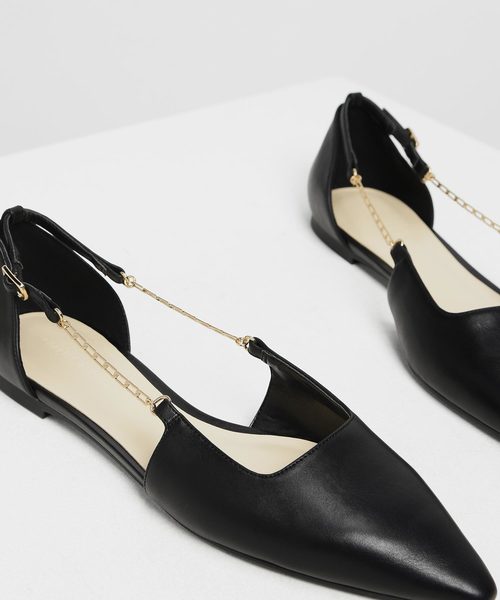 CHARLES & KEITH(チャールズ & キース)の「チェーンストラップ バレリーナフラット / Chain Strap Ballerina Flats(バレエシューズ・レディース・ブラック/ブラウン/アイボリー・22.5cm/23cm/23.5cm/24.5cm)」の7枚目の写真