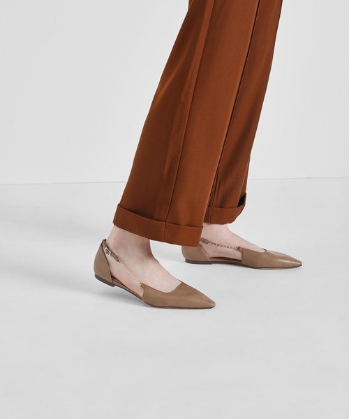 CHARLES & KEITH(チャールズ & キース)の「チェーンストラップ バレリーナフラット / Chain Strap Ballerina Flats(バレエシューズ・レディース・ブラック/ブラウン/アイボリー・22.5cm/23cm/23.5cm/24.5cm)」の16枚目の写真