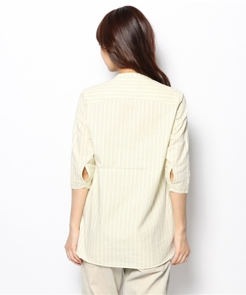 BEAMS BOY（ビームスボーイ）の「KICS DOCUMENT. / バンドカラーシャツ（シャツ/ブラウス・レディース・ホワイト/ネイビー・ONE SIZE）」の4枚目の写真