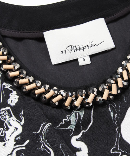 3.1 Phillip Lim（スリーワンフィリップリム）の「rock and wood neckline with marbelized geode print tshirt（Tシャツ/カットソー・レディース・ブラック・X-SMALL/SMALL）」の6枚目の写真