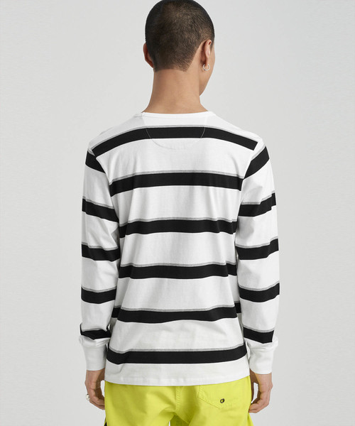 Saturdays NYC(サタデーズ ニューヨークシティ )の「James Stripe Long Sleeve Shirt(Tシャツ/カットソー・メンズ・ホワイト/ブラック・XL/XS/S/M/L)」の5枚目の写真