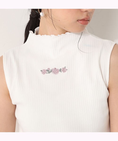 one after another NICE CLAUP（ワンアフターアナザーナイスクラップ）の「プチハイ刺繍テレコインナー（タンクトップ・レディース・オフホワイト/ベージュ/ピンクベージュ・FREE）」の5枚目の写真