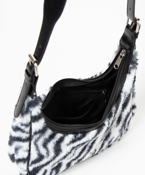 WEGO（ウィゴー）の「WEGO/サドルショルダーバッグ（ショルダーバッグ・レディース・その他1/ホワイト/ブラック・FREE）」の15枚目の写真