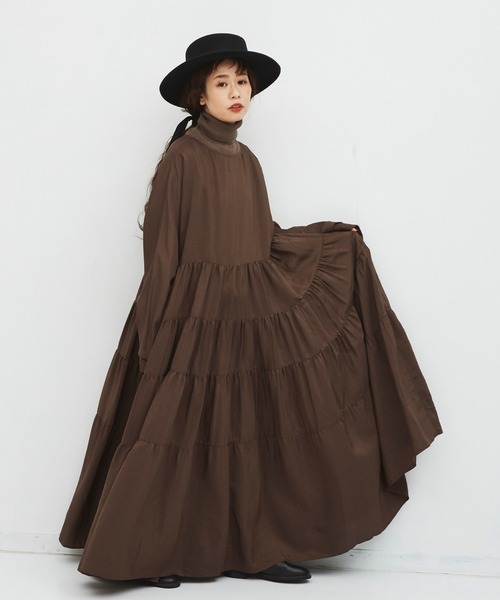 Libra Cue（リブラ キュー）の「ティアードエアリーボリュームワンピース（ワンピース・レディース・ブラック/ブラウン/グレー・FREE）」の16枚目の写真