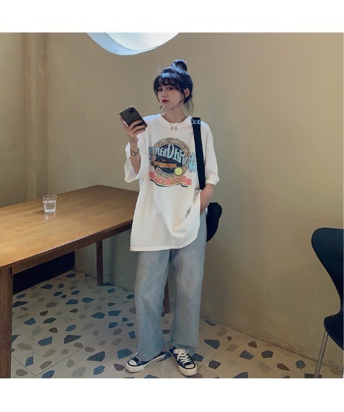 DEVICE(デバイス)の「ヴィンテージ car プリント ビッグシルエット 韓国 ストリート y2k 古着風 プリント 半袖 Tシャツ(Tシャツ/カットソー・レディース・ホワイト/パープル/ブルー/ブラック・FREE)」の6枚目の写真