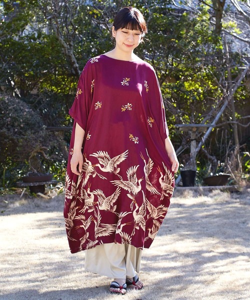 鶴模様ワンピース ワンピース カヤ カヤ のファッション カヤ