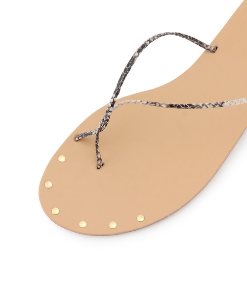 ROPE' PICNIC(ロペピクニック)の「平スタッズツイストトングサンダル(サンダル・レディース・ブラック/ブラウン/シルバー・23.0cm/24.0cm)」の12枚目の写真