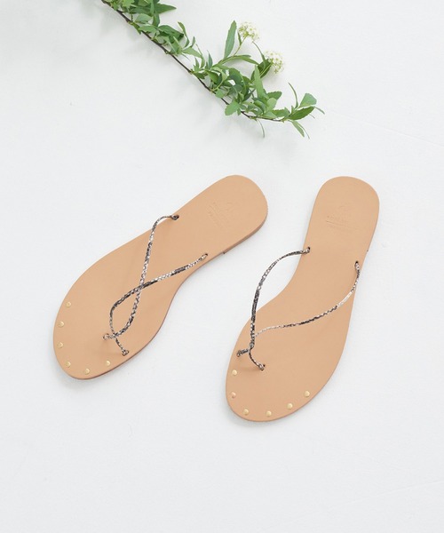 ROPE' PICNIC(ロペピクニック)の「平スタッズツイストトングサンダル(サンダル・レディース・ブラック/ブラウン/シルバー・23.0cm/24.0cm)」の15枚目の写真