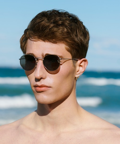 A.Kjaerbede(エキアビド)の「HELLO(サングラス・レディース・ブラック/グレー系その他/ブラウン系その他2/グリーン系その他2/ブラウン系その他/グリーン系その他/ブルー系その他/イエロー系その他・FREE)」の6枚目の写真