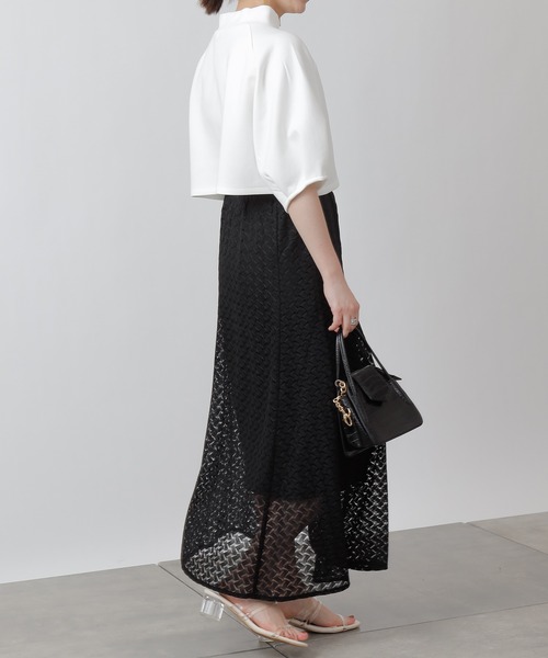 COLONY 2139(コロニートゥーワンスリーナイン)の「エアリーダンボールショート丈プルオーバー(Tシャツ/カットソー・レディース・オフホワイト/ブラック/サックスブルー・FREE)」の18枚目の写真