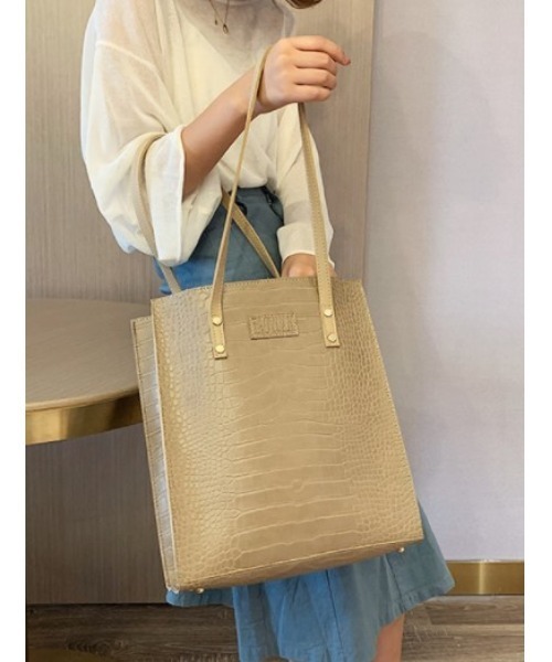 LAC-VERT（ラック・ヴェール）の「【LAC VERT/ラック・ヴェール】クロコ型押しトートバッグ（トートバッグ・レディース・ブラック/ベージュ/グリーン/ブラウン/ブルー・FREE）」の13枚目の写真