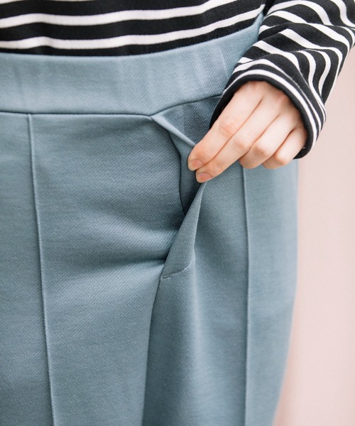 Munich（ミューニック）の「グロッシーフレンチテリー　ワイドストレートパンツ（スウェットパンツ・レディース・ブラック/ベージュ/ブルーグレー・S/M/XS）」の18枚目の写真