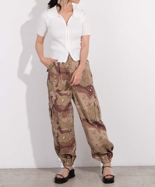 WEGO（ウィゴー）の「WEGO/フロントジップショートニット（ニット/セーター・レディース・ホワイト/ブラック/ライム/オレンジ・FREE）」の9枚目の写真