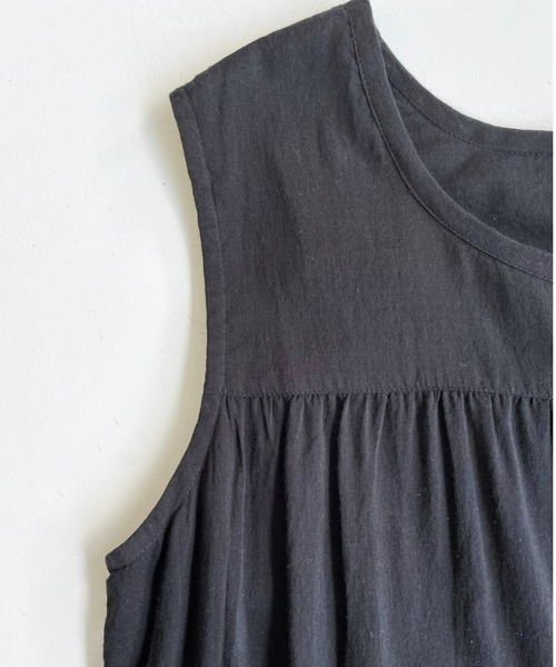 Libra Cue(リブラ キュー)の「ノースリーブティアードワンピース(ワンピース・レディース・ブラック/ベージュ/レッド/ブルー・FREE)」の11枚目の写真