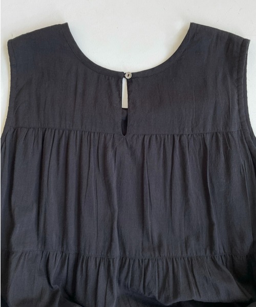 Libra Cue(リブラ キュー)の「ノースリーブティアードワンピース(ワンピース・レディース・ブラック/ベージュ/レッド/ブルー・FREE)」の10枚目の写真