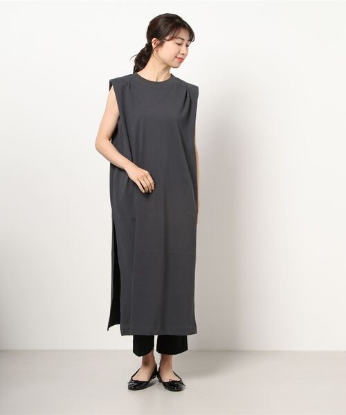 N.O.R.C(ノーク)の「ショルダーパッドワンピース(ワンピース・レディース・ピンク/ホワイト/ラベンダー/サックスブルー/チャコールグレー・M/S)」の20枚目の写真