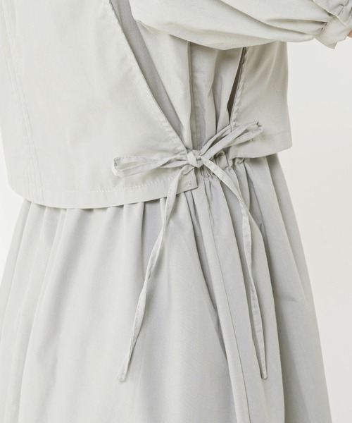 OLIVE des OLIVE（オリーブデオリーブ）の「ピンタックベスト付きワンピース（ワンピース・レディース・オフホワイト/ブラック/ライトグレー・FREE）」の13枚目の写真