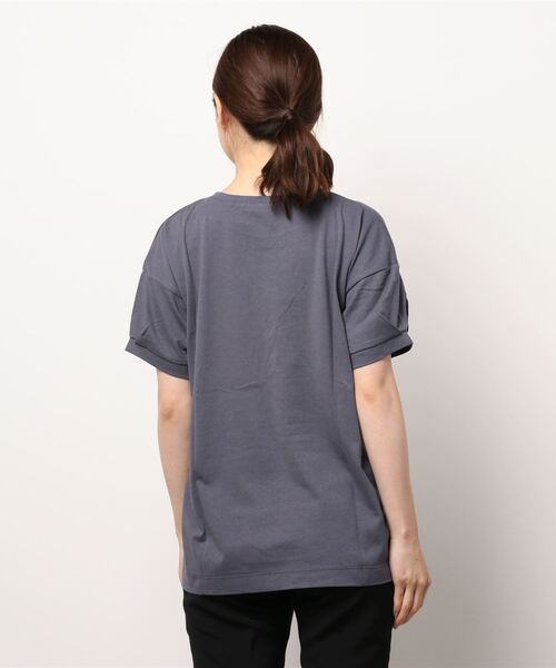 Samansa Mos2（サマンサ モスモス）の「ロゴプリント袖タックTシャツ（Tシャツ/カットソー・レディース・パープル/ブラウン/オフホワイト/グリーン/マスタード/チャコール・ﾌﾘ-）」の7枚目の写真