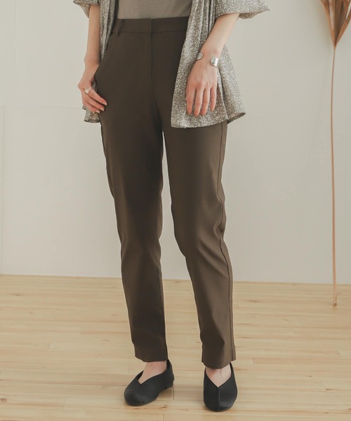 SENSE OF PLACE by URBAN RESEARCH（センスオブプレイスバイアーバンリサーチ）の「『TALLサイズあり』ストレッチスリムテーパードパンツ（その他パンツ・レディース・ブラック/ブラウン/ブルー/アイボリー・SMALL/MEDIUM/LARGE/X-SMALL/TALL）」の18枚目の写真