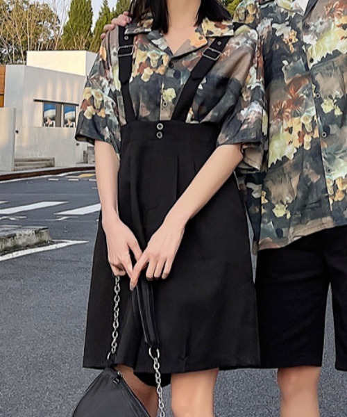 KOR（ケーオーアール）の「タック入り キュロット サロペット（サロペット/オーバーオール・レディース・ブラック・S/M/L/XL/2XL）」の2枚目の写真