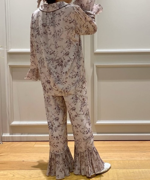 SNIDEL HOME(スナイデルホーム)の「プリーツドッキングロングパンツ(ルームウェア/パジャマ・レディース・ライトベージュ/モカ/ブラック・FREE)」の7枚目の写真