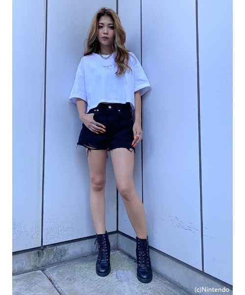 EGOIST(エゴイスト)の「オーバー短丈Tシャツ(super mario)(Tシャツ/カットソー・レディース・ホワイト/ブラック・FREE)」の14枚目の写真