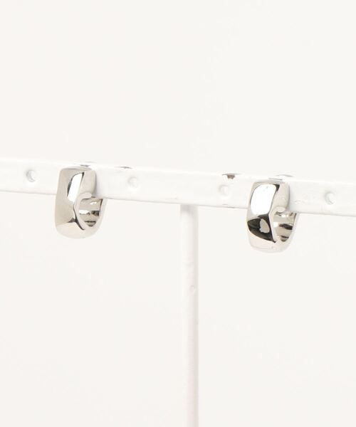 LOWRYS FARM（ローリーズファーム）の「マグネットイヤリング　229186（イヤリング・レディース・シルバー/ゴールド/その他2/その他1/その他・FREE）」の8枚目の写真