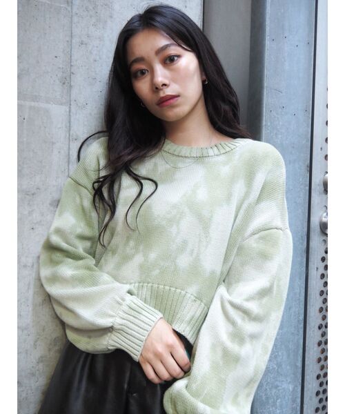 EVRIS（エヴリス）の「タイダイニットトップス（ニット/セーター・レディース・ベージュ/ブルー/グリーン・FREE）」の2枚目の写真