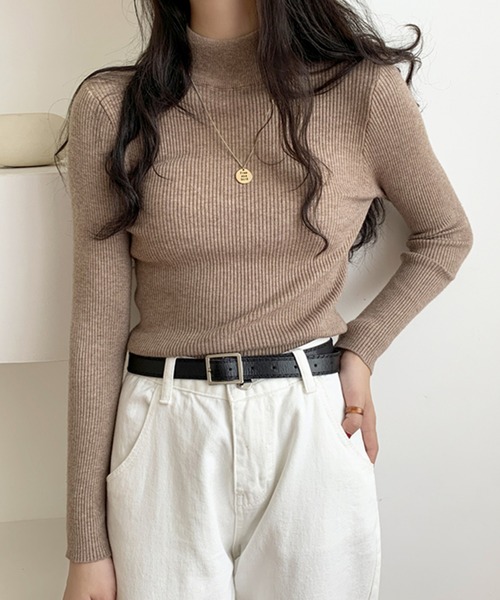 VitaFelice(ヴィータフェリーチェ)の「ハーフネックリブニット(ニット/セーター・レディース・パープル/ベージュ系その他/キャメル/ブルー/ホワイト/グレー/レッド/ピンク/イエロー/ブラック/グリーン/ライトグリーン/ベージュ・FREE)」の5枚目の写真