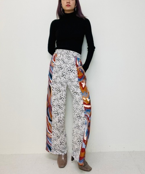 DOLLUPOOPS（ドールアップウップス）の「マーブルプリント切替リラックスパンツ（その他パンツ・レディース・ホワイト/ブラック/ブラウン/キャメル・38）」の11枚目の写真