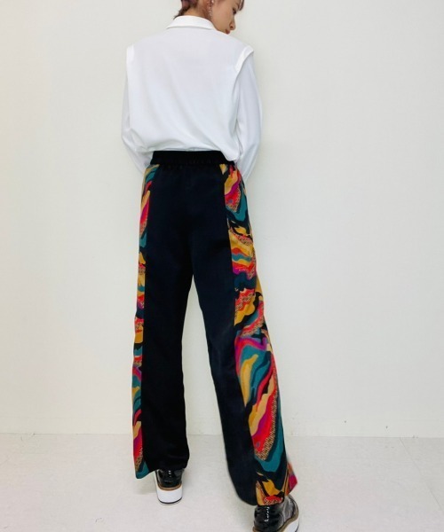 DOLLUPOOPS（ドールアップウップス）の「マーブルプリント切替リラックスパンツ（その他パンツ・レディース・ホワイト/ブラック/ブラウン/キャメル・38）」の7枚目の写真