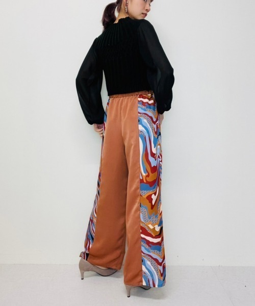 DOLLUPOOPS（ドールアップウップス）の「マーブルプリント切替リラックスパンツ（その他パンツ・レディース・ホワイト/ブラック/ブラウン/キャメル・38）」の15枚目の写真