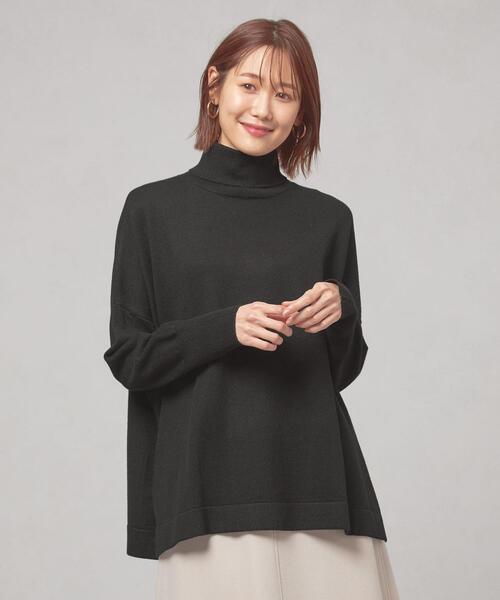 closet story（クローゼットストーリー）の「＜closet story（クローゼットストーリー）＞サイドスリット タートルネックニット（ニット/セーター・レディース・ブラック/ベージュ・FREE）」の2枚目の写真