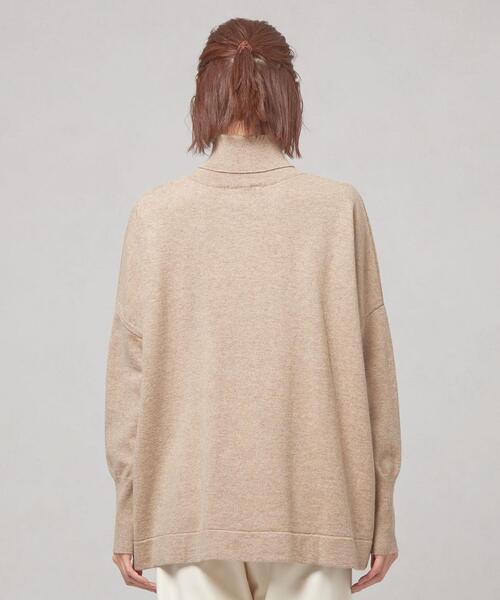 closet story（クローゼットストーリー）の「＜closet story（クローゼットストーリー）＞サイドスリット タートルネックニット（ニット/セーター・レディース・ブラック/ベージュ・FREE）」の9枚目の写真
